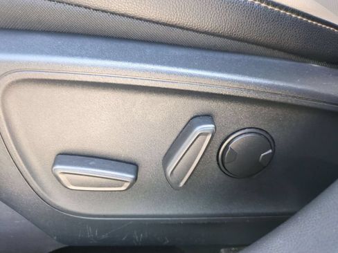 Used 2022 Ford Escape SEL w/ Technology Package AWD/4WD image 13