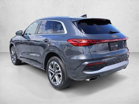 Used 2025 Audi Q5 Premium w/ Convenience Package AWD/4WD image 9