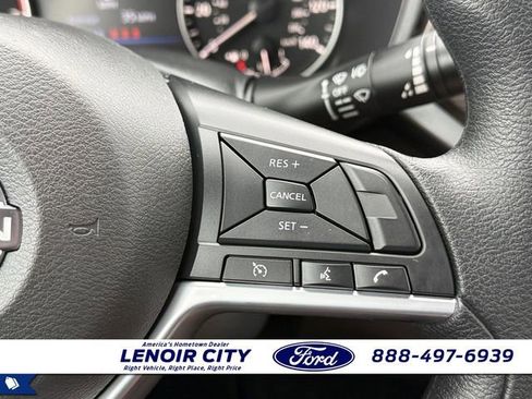 Used 2025 Nissan Altima 2.5 SV FWD image 20
