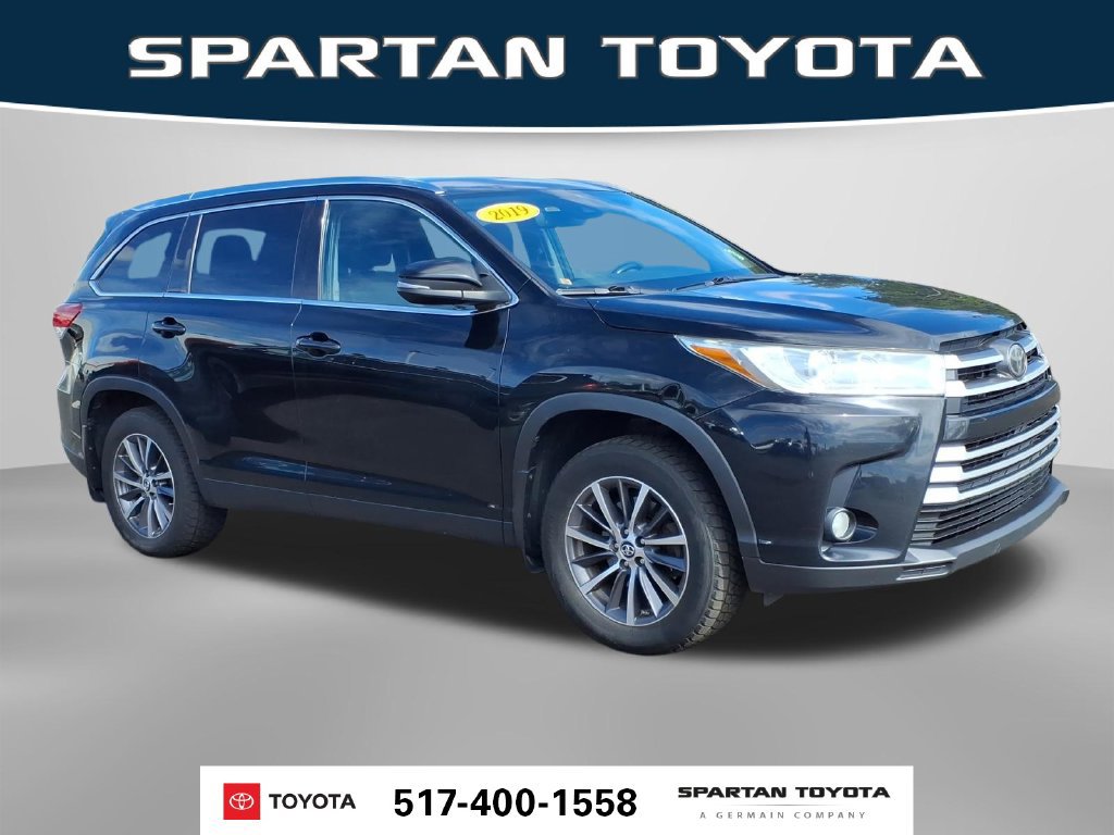 Used 2019 Toyota Highlander XLE AWD/4WD image 5