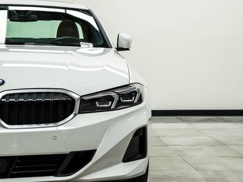 Used 2025 BMW 330i xDrive 330i xDrive image 3