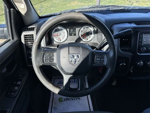 Used 2017 RAM 1500 Express image 6