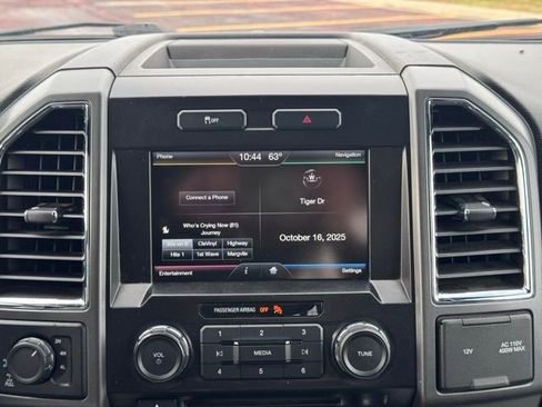 Used 2015 Ford F150 XLT w/ Equipment Group 302A Luxury image 19