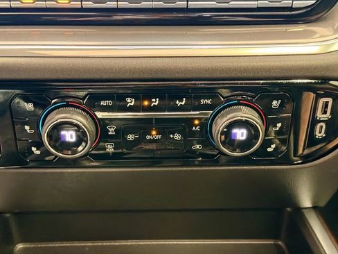 Certified 2024 Chevrolet Silverado 1500 High Country w/ High Country Premium Package image 16