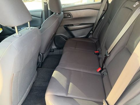 Used 2025 Nissan Rogue S image 25