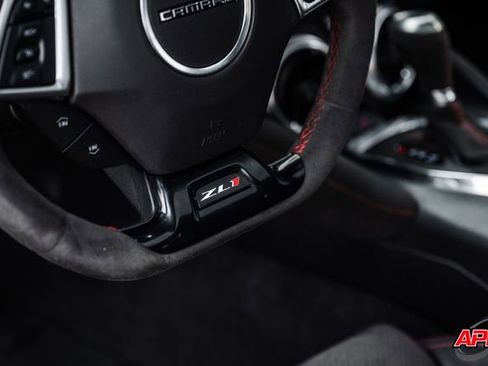 Used 2020 Chevrolet Camaro ZL1 image 24