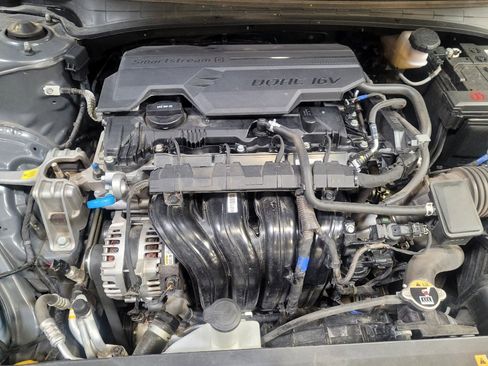 Used 2025 Hyundai Elantra SEL FWD image 30