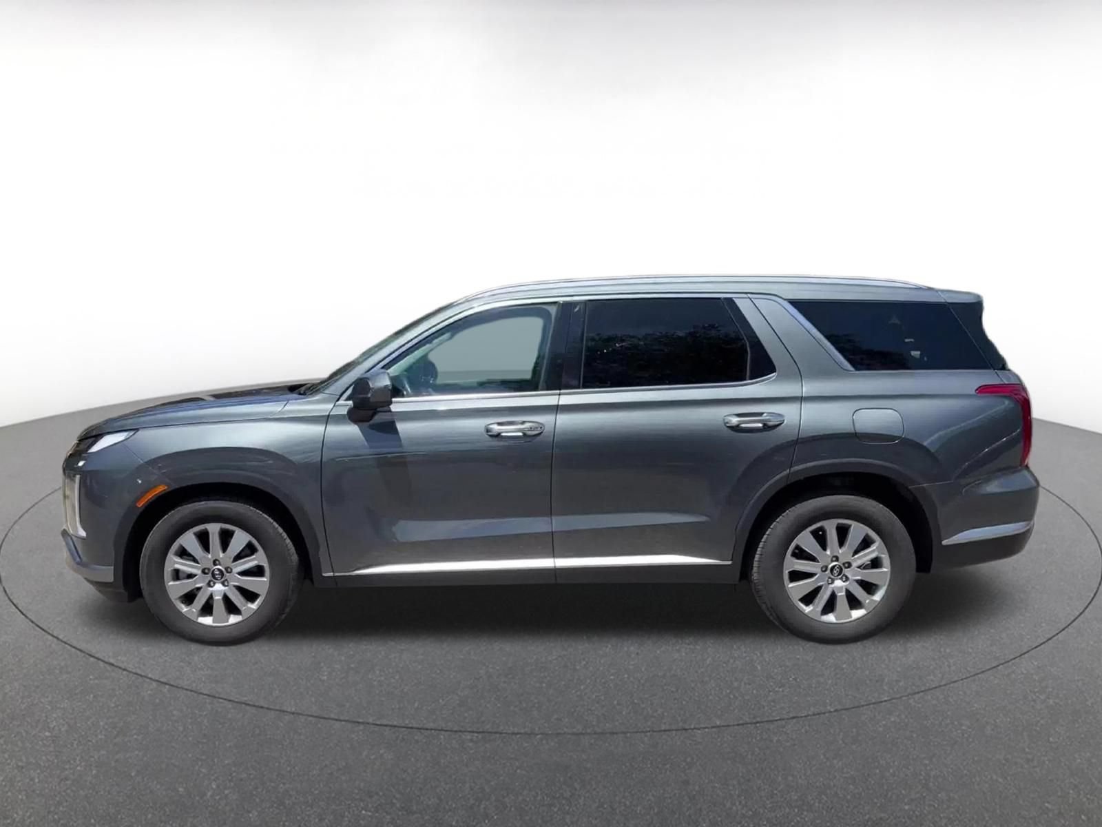 Used 2025 Hyundai Palisade SEL FWD image 8