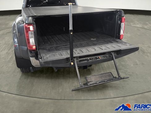 Used 2024 Ford F450 Lariat AWD/4WD image 9