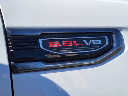 Used 2022 GMC Sierra 1500 AT4 w/ AT4 Premium Package image 12