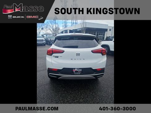 Used 2024 Buick Encore GX Preferred AWD/4WD image 5