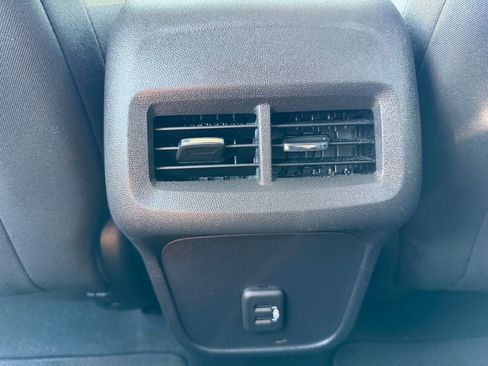 Used 2024 Chevrolet Equinox LT image 21