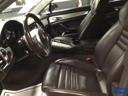 Used 2016 Porsche Panamera GTS image 22