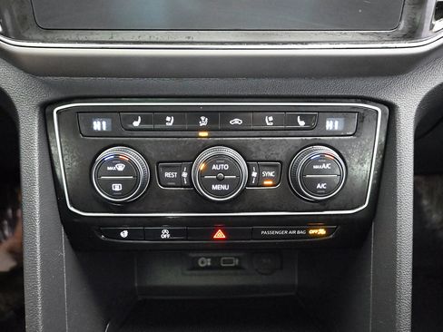 Used 2019 Volkswagen Atlas SEL Premium image 15