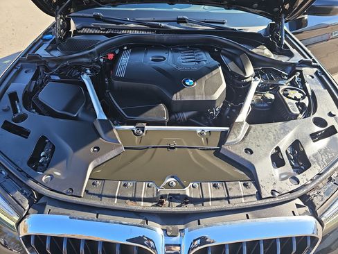 Certified 2023 BMW 530i w/ Premium Package image 32