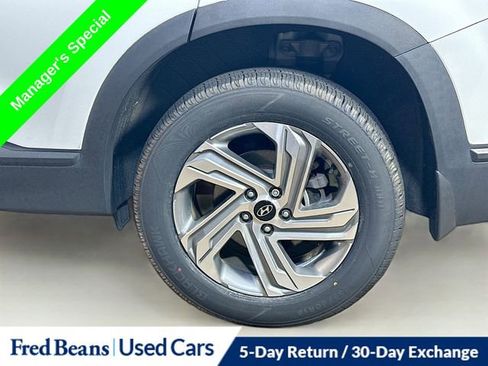 Certified 2023 Hyundai Santa Fe SEL image 9