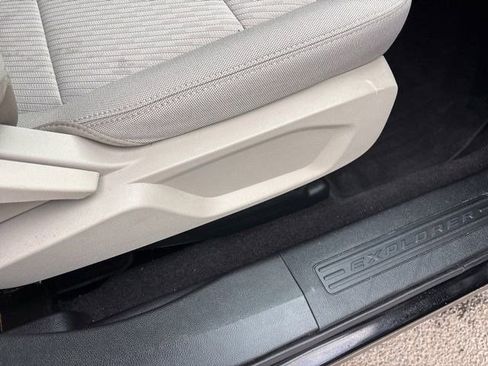 Used 2018 Ford Explorer 4WD image 39