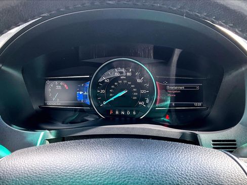 Used 2016 Ford Explorer Limited image 20