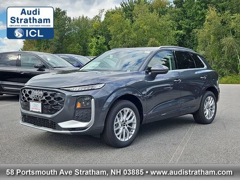 New 2026 Audi Q3 quattro 2.0T AWD/4WD image 1