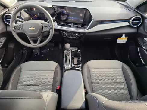 New 2026 Chevrolet Trax LT image 16