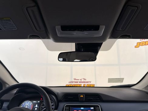 New 2025 Nissan Versa SV w/ Trunk Package image 20