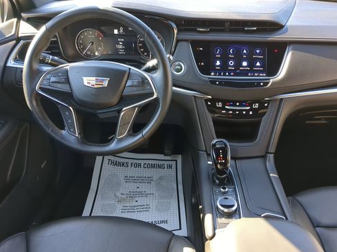 Used 2025 Cadillac XT5 Premium Luxury image 43