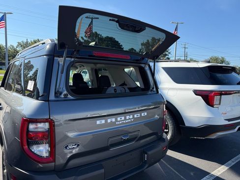 New 2026 Ford Bronco Sport Outer Banks AWD/4WD image 17