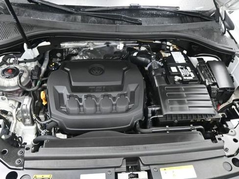 Used 2023 Volkswagen Tiguan SE FWD image 46