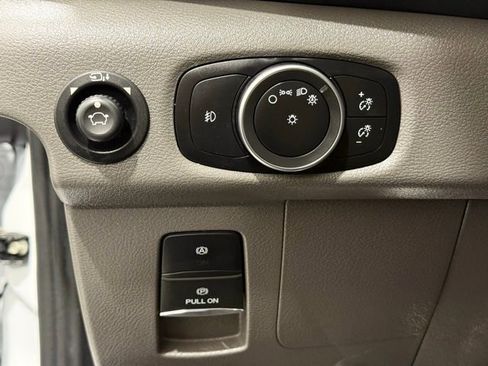 Used 2024 Ford Transit 350 XLT image 14