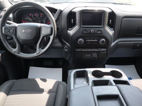 Used 2022 Chevrolet Silverado 1500 Custom Trail Boss AWD/4WD image 13