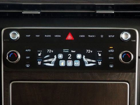 Used 2025 Genesis GV80 3.5T Prestige image 28