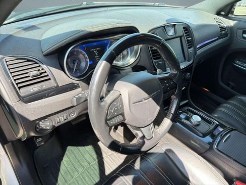 Used 2021 Chrysler 300 S RWD image 4
