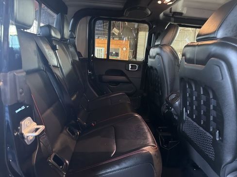 Used 2023 Jeep Gladiator Rubicon w/ LED Lighting Group image 24
