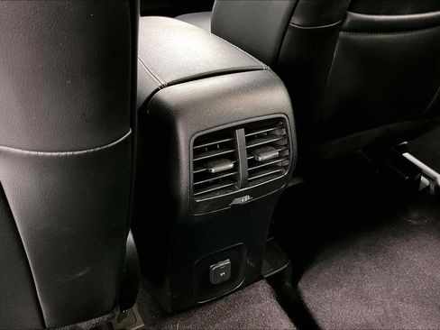 Used 2020 Ford Escape SEL image 30