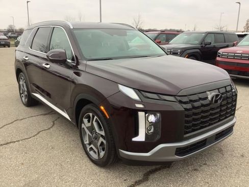 Used 2024 Hyundai Palisade Limited AWD/4WD image 3