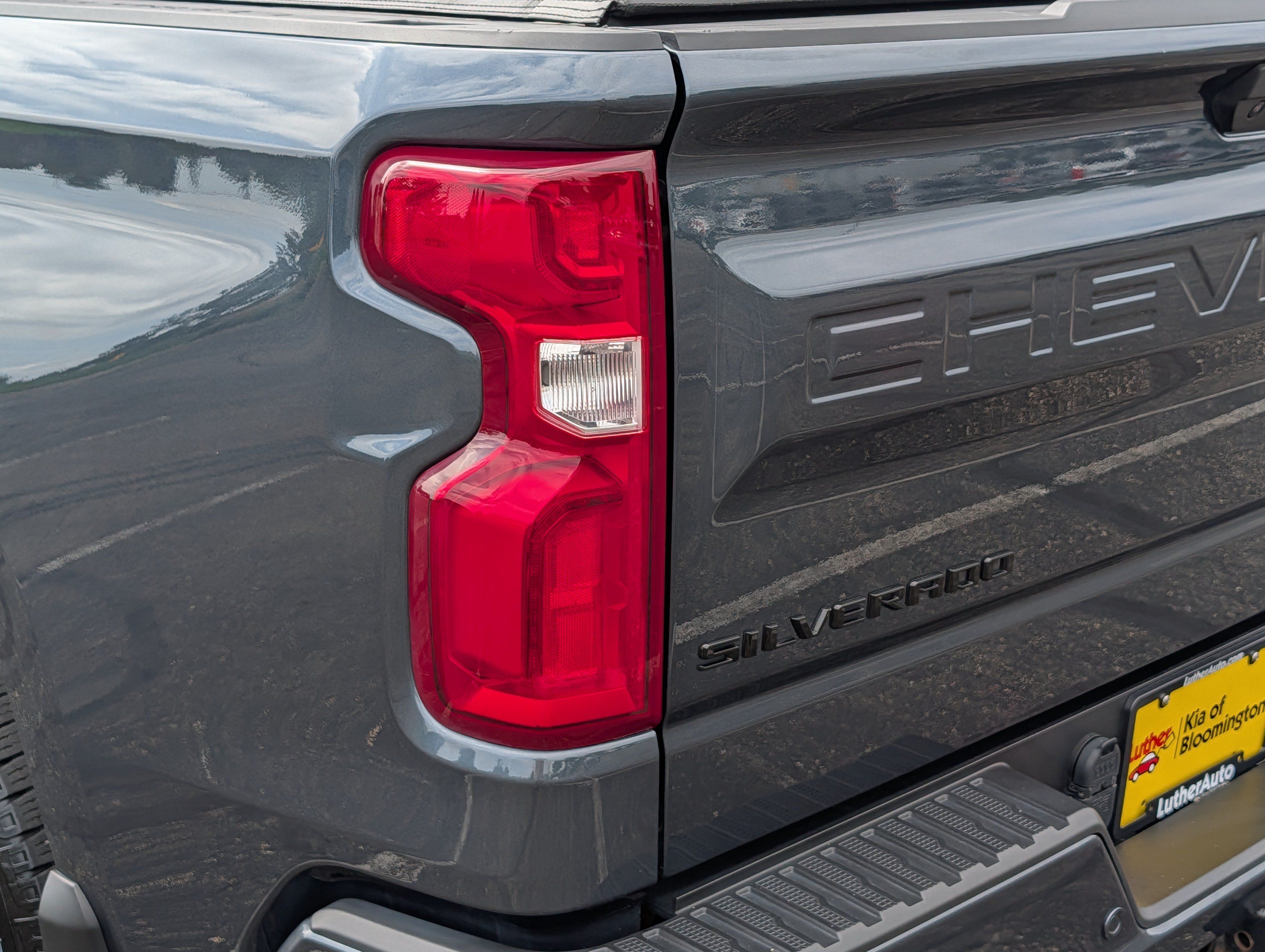Used 2020 Chevrolet Silverado 1500 RST AWD/4WD image 17