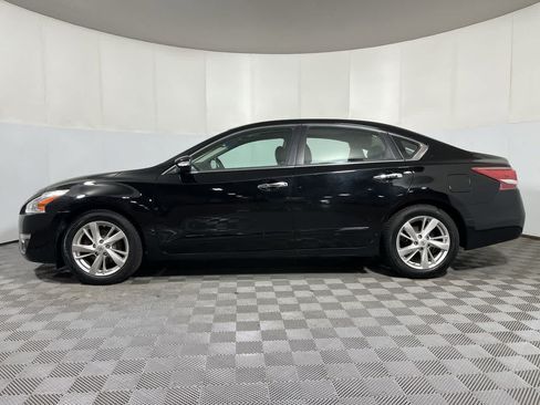 Used 2013 Nissan Altima 2.5 SL w/ Technology Pkg FWD image 5