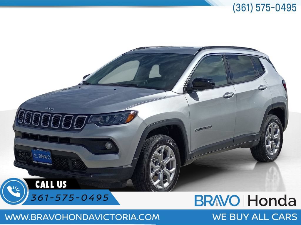 Used 2025 Jeep Compass Latitude AWD/4WD image 1