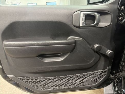 Used 2023 Jeep Wrangler Sport image 12