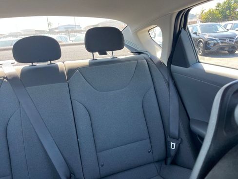 Used 2025 Kia K4 FWD image 37