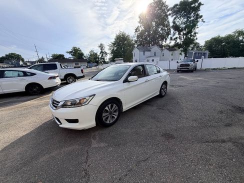 Used 2013 Honda Accord LX image 41
