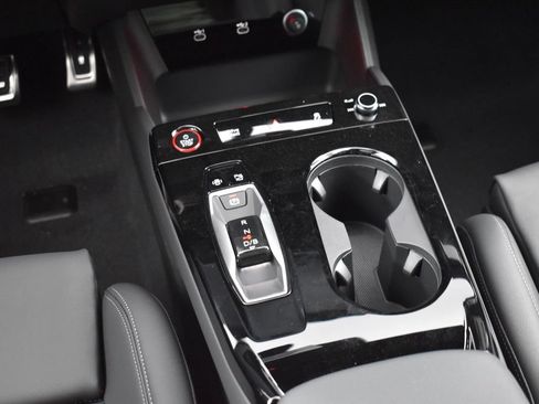New 2027 Audi SQ6 e-tron Premium Plus AWD/4WD image 14