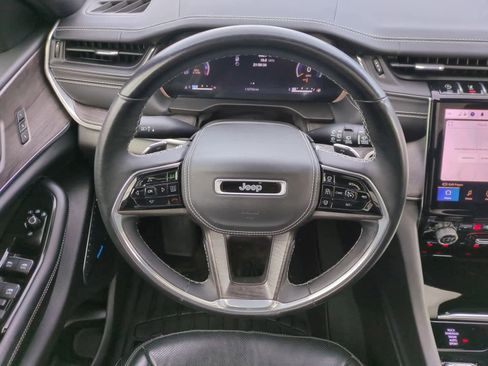 Used 2022 Jeep Grand Cherokee Overland image 24