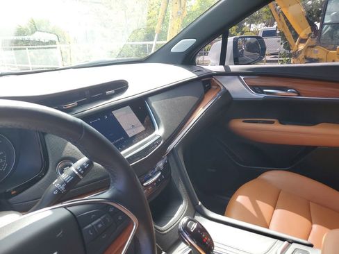 Used 2023 Cadillac XT5 Premium Luxury w/ Technology Package image 22