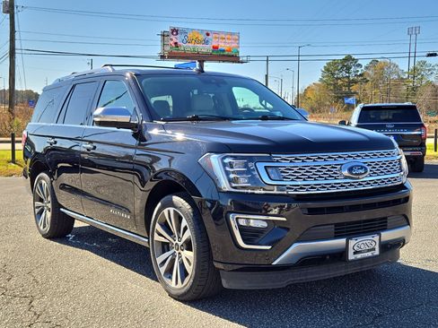 Used 2020 Ford Expedition Platinum image 4
