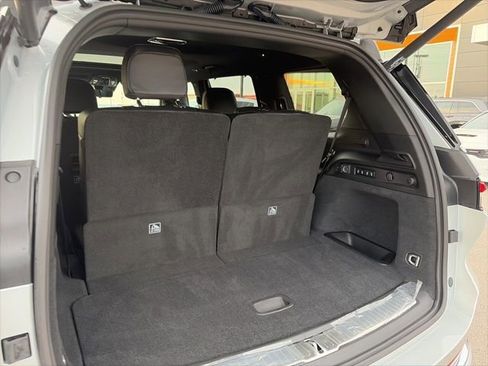 New 2025 Jeep Grand Cherokee L Overland w/ Advanced Protech Group III image 17