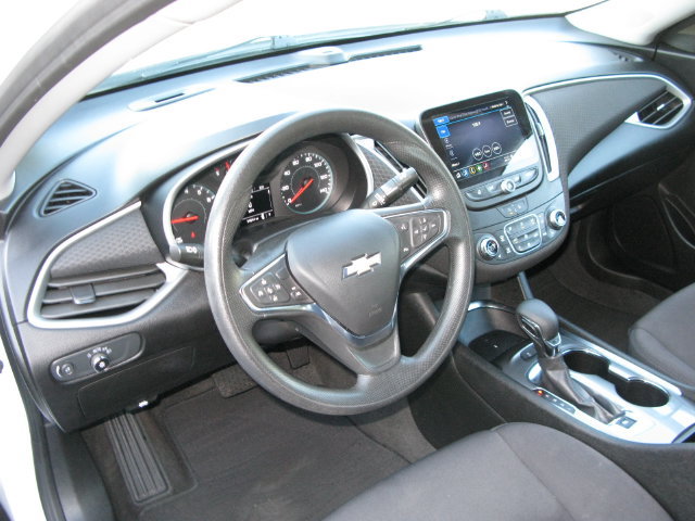 Used 2024 Chevrolet Malibu LT FWD image 12