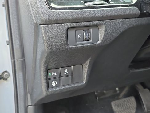 Used 2022 Honda Civic Touring image 16