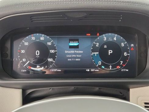 Certified 2025 Land Rover Discovery Dynamic SE AWD/4WD image 27