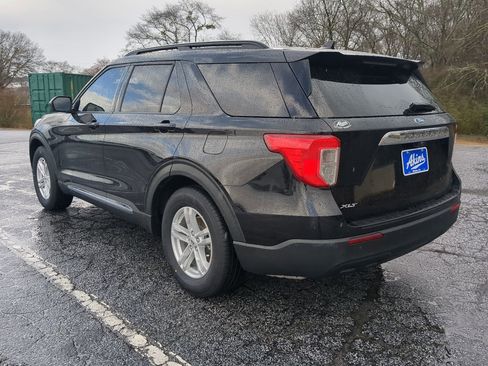 Certified 2022 Ford Explorer XLT image 5